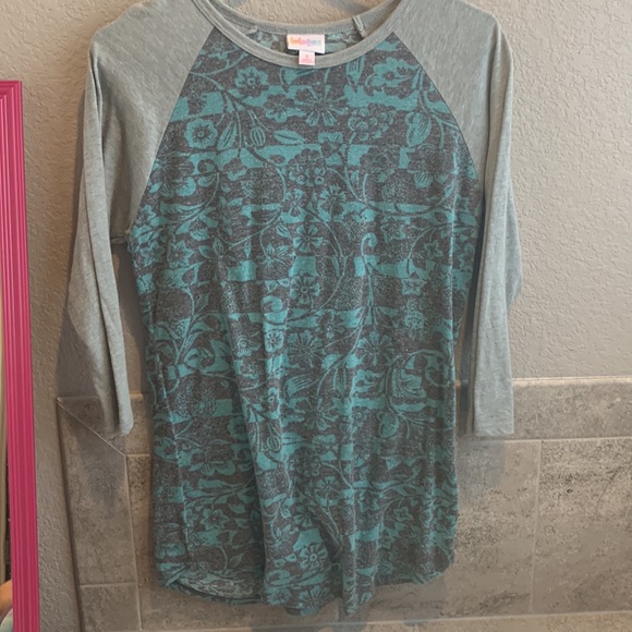 LuLaRoe Tops - Small randy